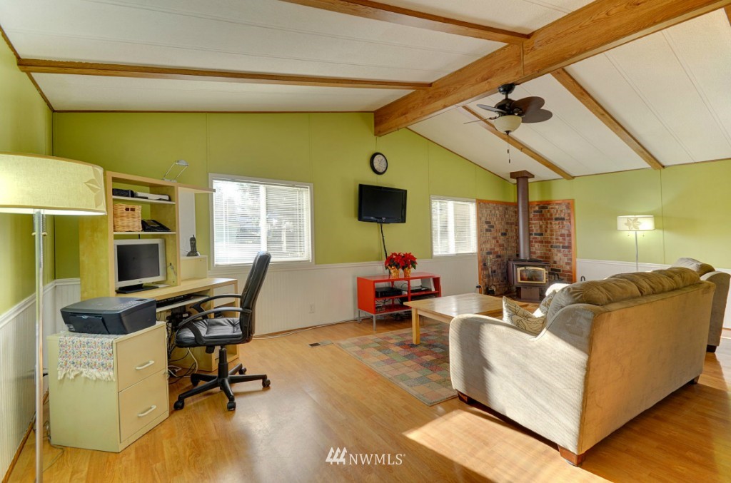 12718 Northeast 199th Street Bothell, WA 98011 - Photo 5 of 24 Gallery Image 5