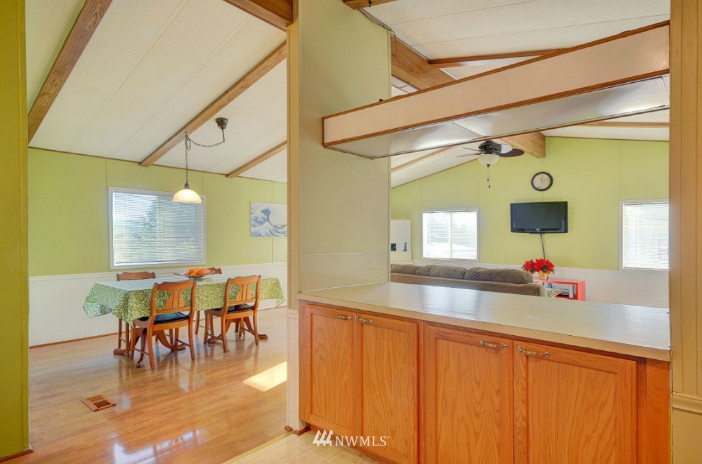 12718 Northeast 199th Street Bothell, WA 98011 - Photo 9 of 24 Gallery Image 9