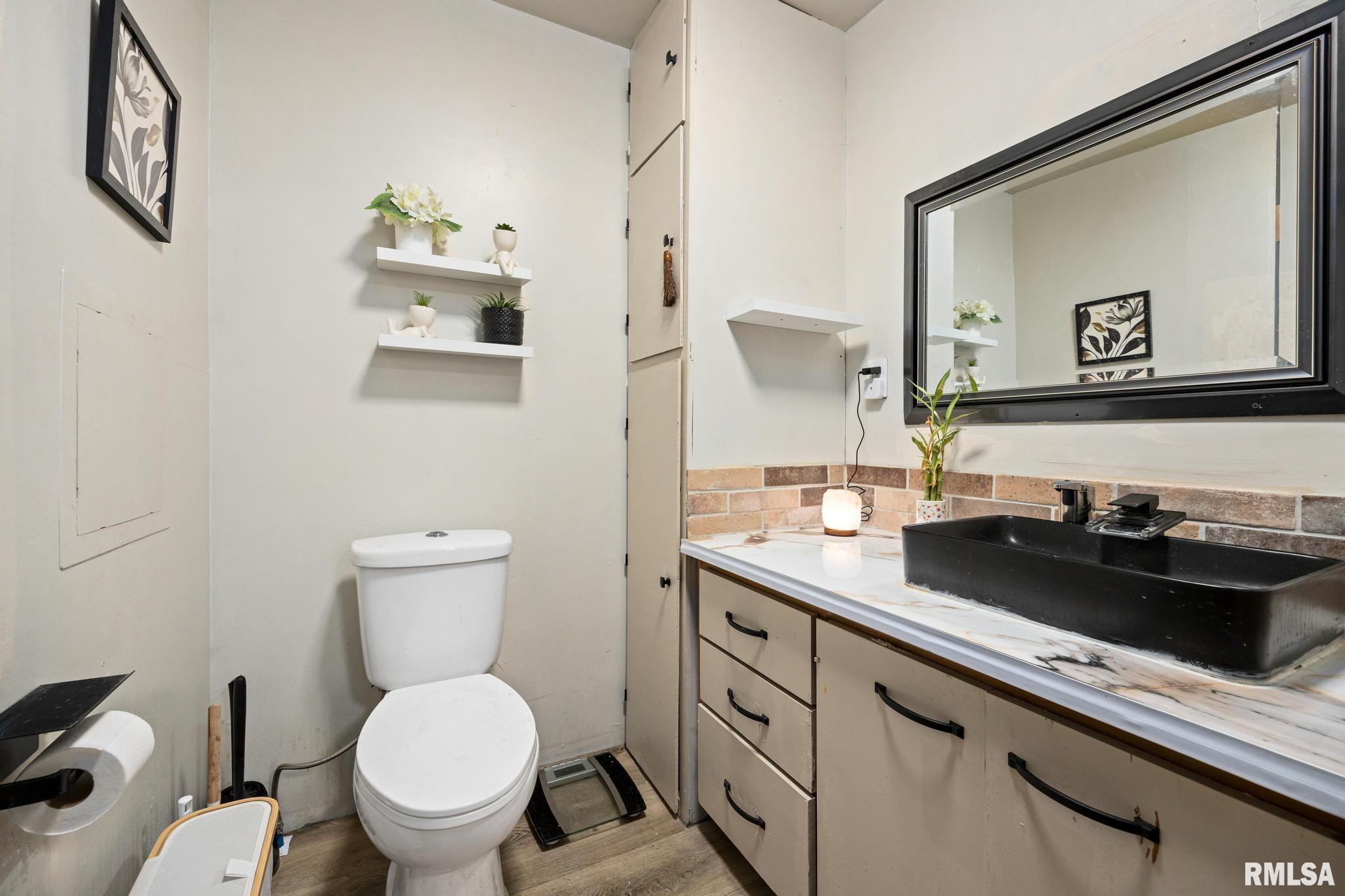 709 South 3rd Street Pekin, IL 61554 - Photo 12 of 23