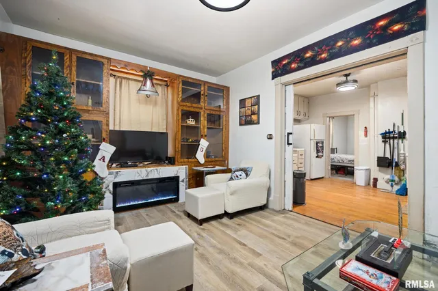 $65,000 | 709 South 3rd Street, Pekin, IL 61554