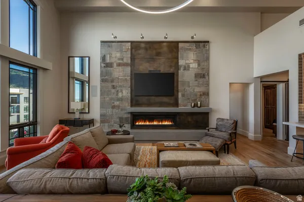 $2,500,000 | 2100 Frostwood Drive, Unit 6138, Park City, UT 84098