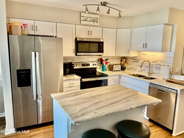 $2,700 | 31 Ocean Isle W Boulevard, Unit 32, Ocean Isle Beach, NC 28469