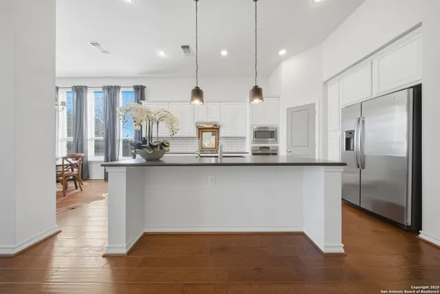 $475,000 | 30693 Horseshoe Path, Bulverde, TX 78163