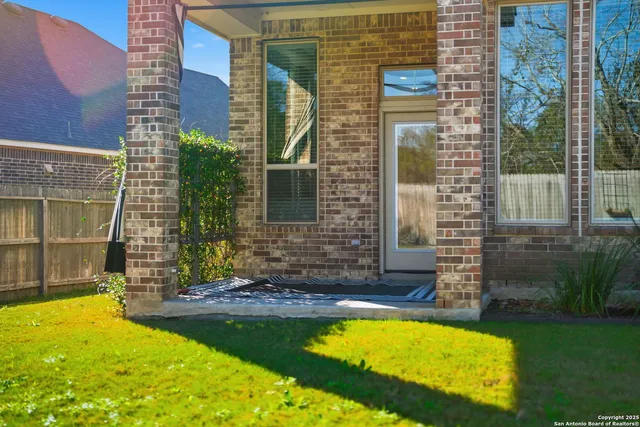 $475,000 | 30693 Horseshoe Path, Bulverde, TX 78163