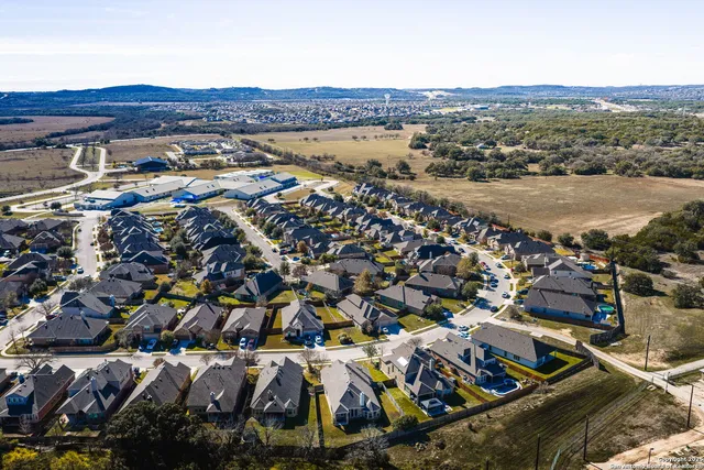 $475,000 | 30693 Horseshoe Path, Bulverde, TX 78163