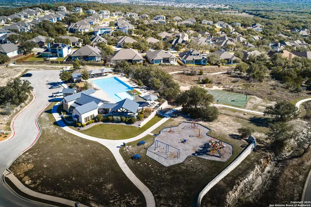 $475,000 | 30693 Horseshoe Path, Bulverde, TX 78163