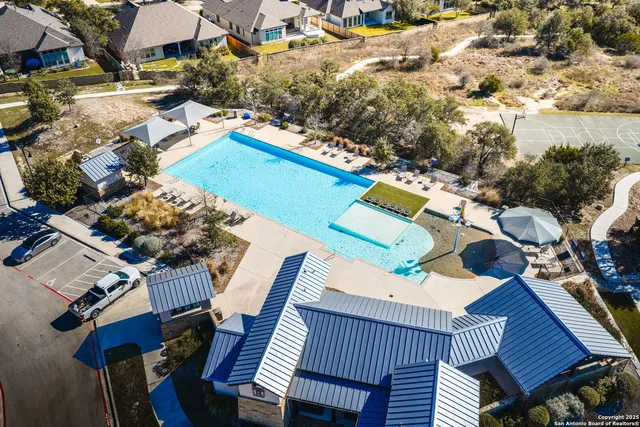 $475,000 | 30693 Horseshoe Path, Bulverde, TX 78163