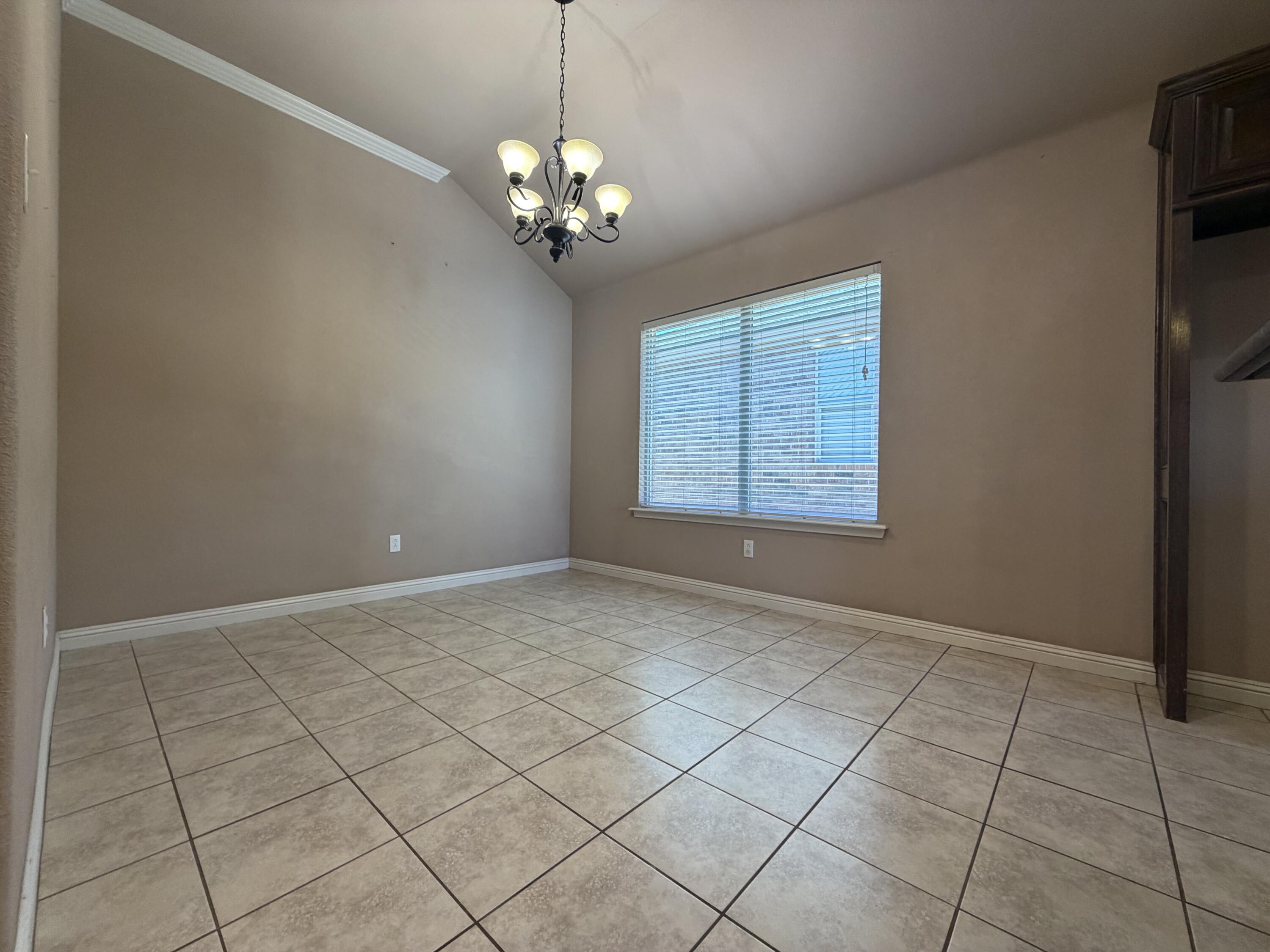 5508 104th Street Lubbock, TX 79424 - Photo 7 of 38 Kitchen/Dining Combo