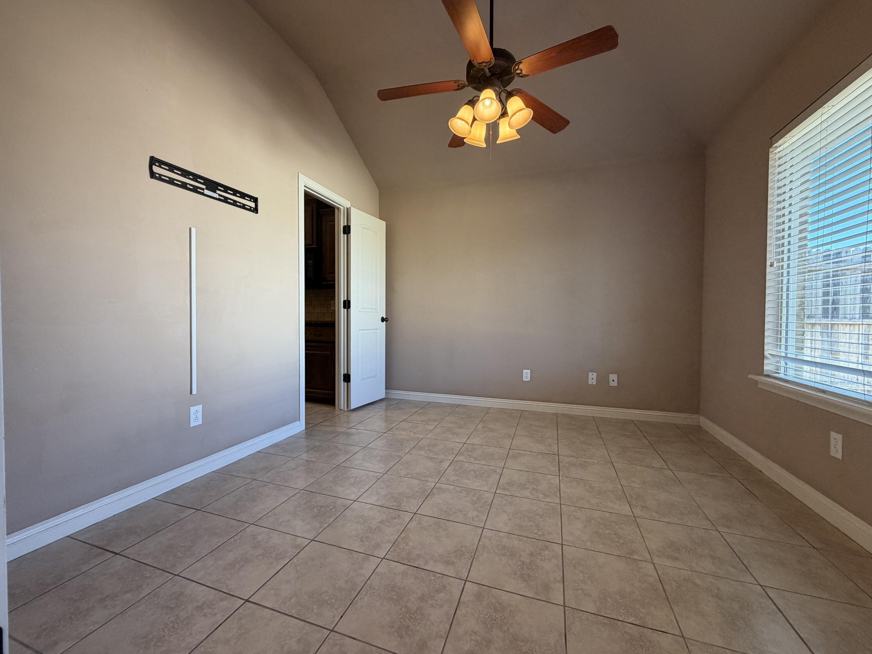 5508 104th Street Lubbock, TX 79424 - Photo 10 of 38 Office/Dining Room