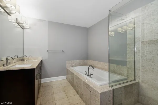 $6,900 | 40 West Park Place, Unit 213, Morristown, NJ 07960