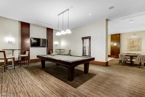 $6,900 | 40 West Park Place, Unit 213, Morristown, NJ 07960