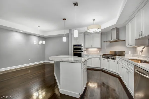 $6,900 | 40 West Park Place, Unit 213, Morristown, NJ 07960