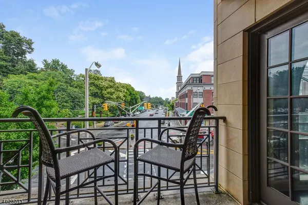 $6,900 | 40 West Park Place, Unit 213, Morristown, NJ 07960