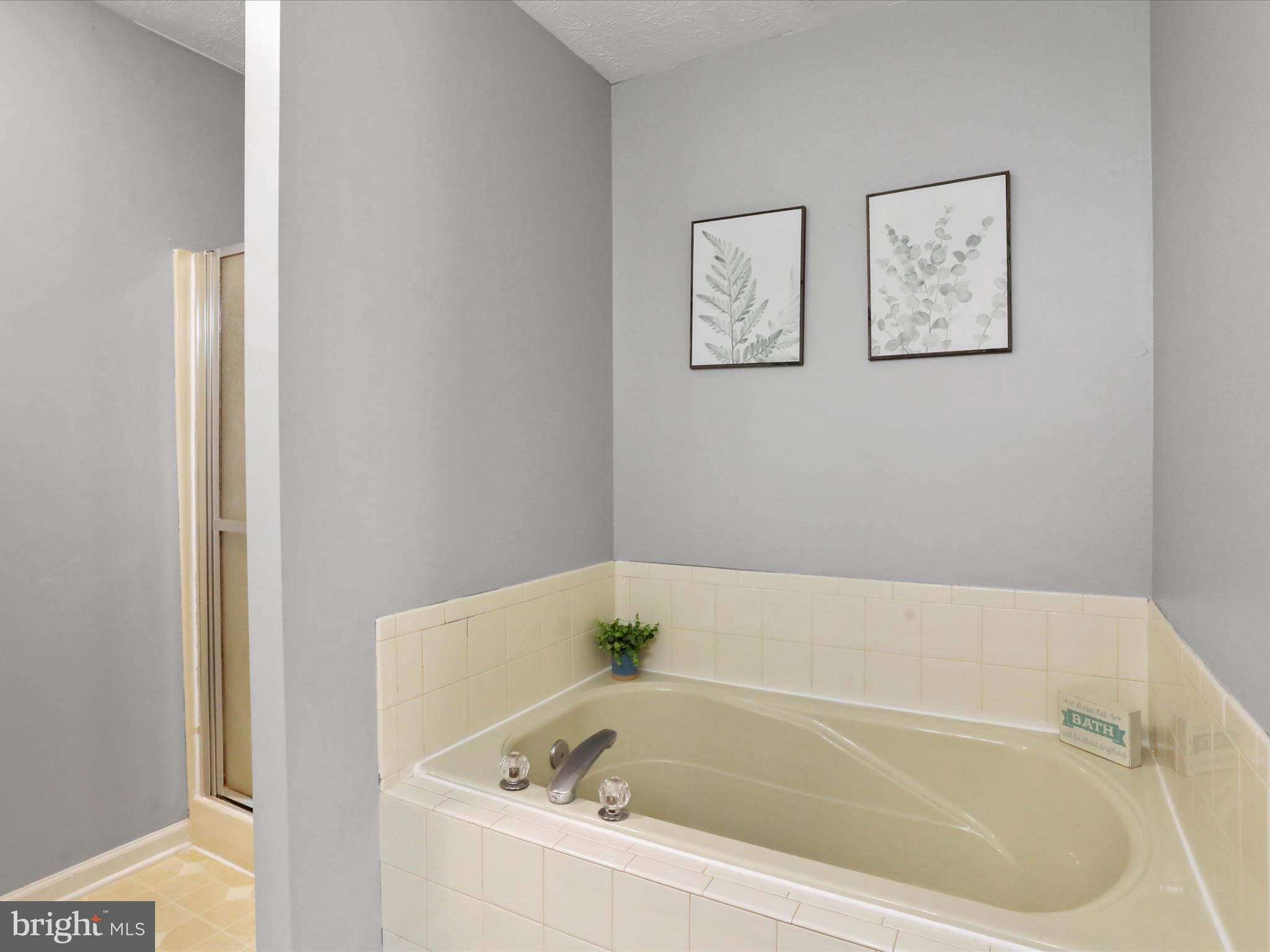 32 Greenfield Road Front Royal, VA 22630 - Photo 14 of 49 a white bath tub and a window