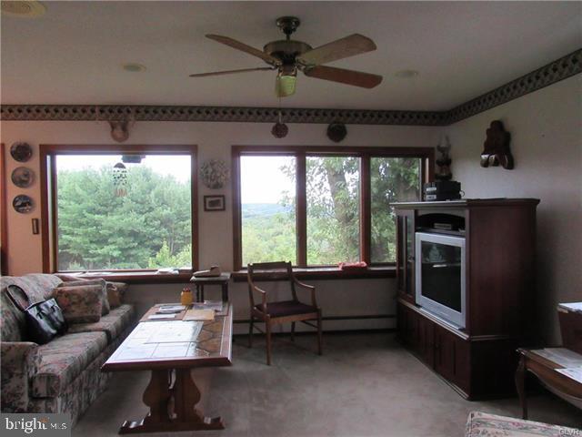 1890 Highpoint Road Coopersburg, PA 18036 - Photo 10 of 18