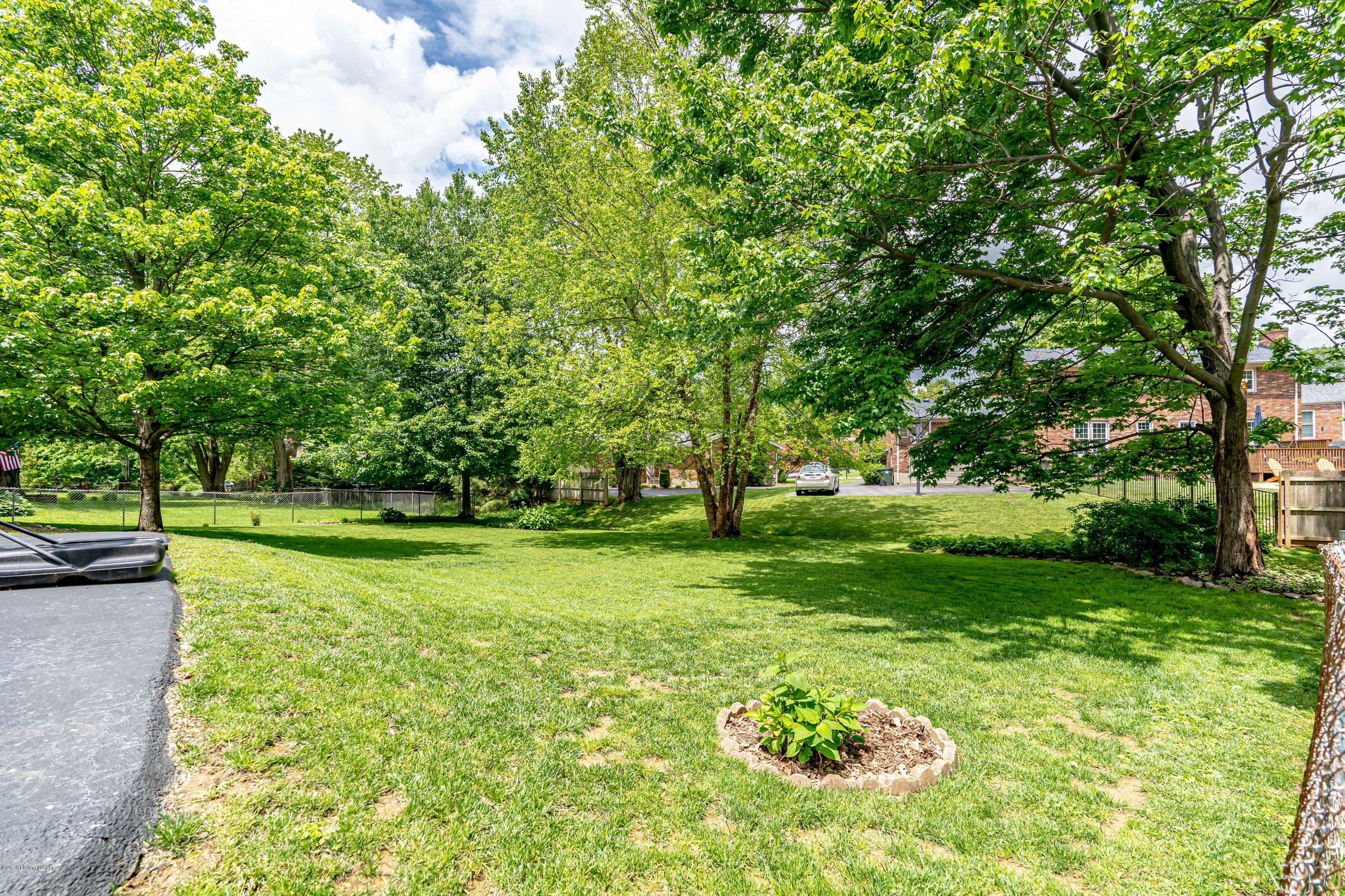 8933 La Costa Road Louisville, KY 40299 - Photo 48 of 64 DSC01162
