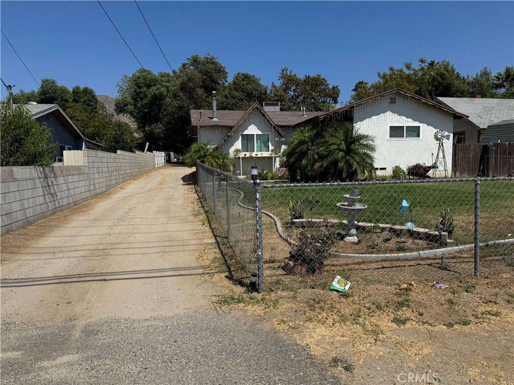126 Michigan Avenue Riverside, CA 92507 - Photo 1 of 1 Gallery Image 1