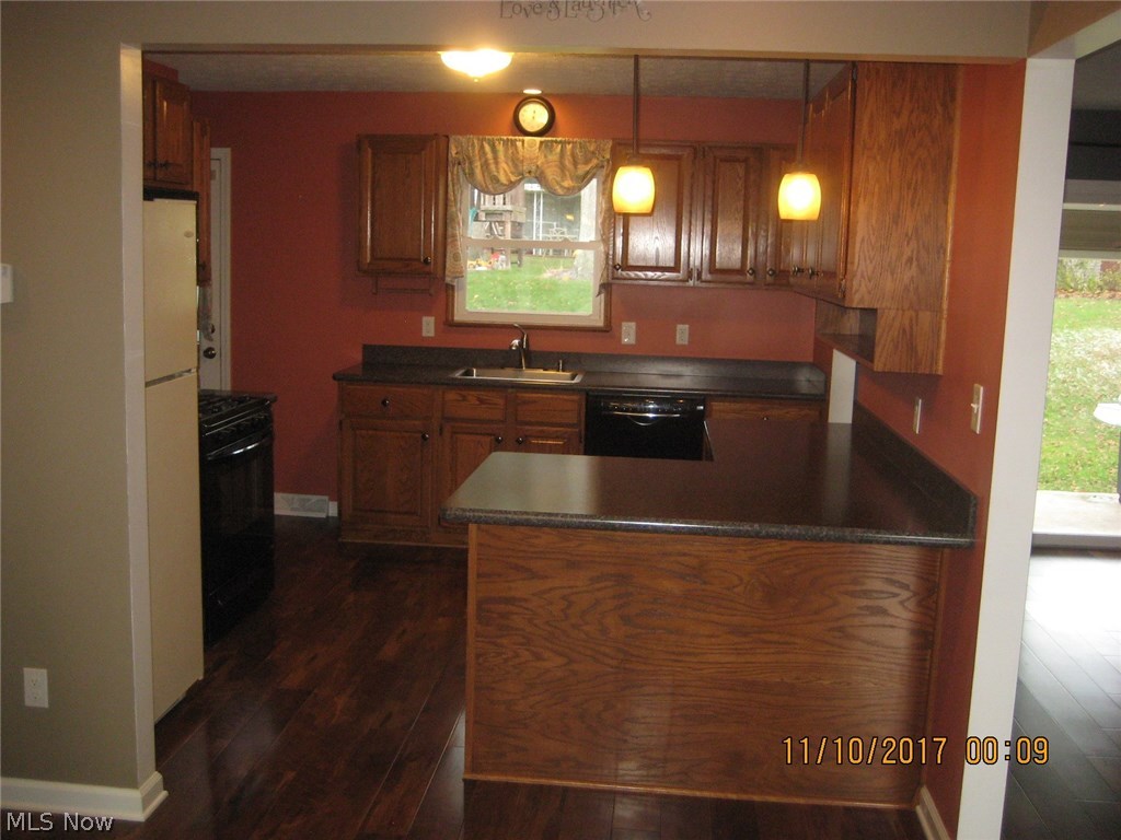 6017 Randy Road Bedford Heights, OH 44146 - Photo 5 of 21