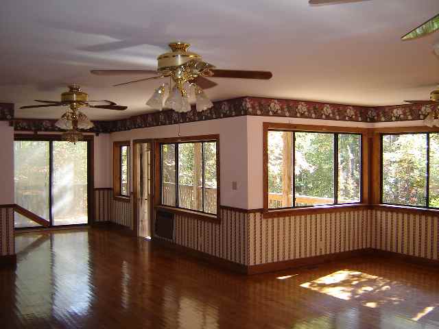 930 Rattlesnake Trail Westminster, SC 29693 - Photo 4 of 7 Gallery Image 4
