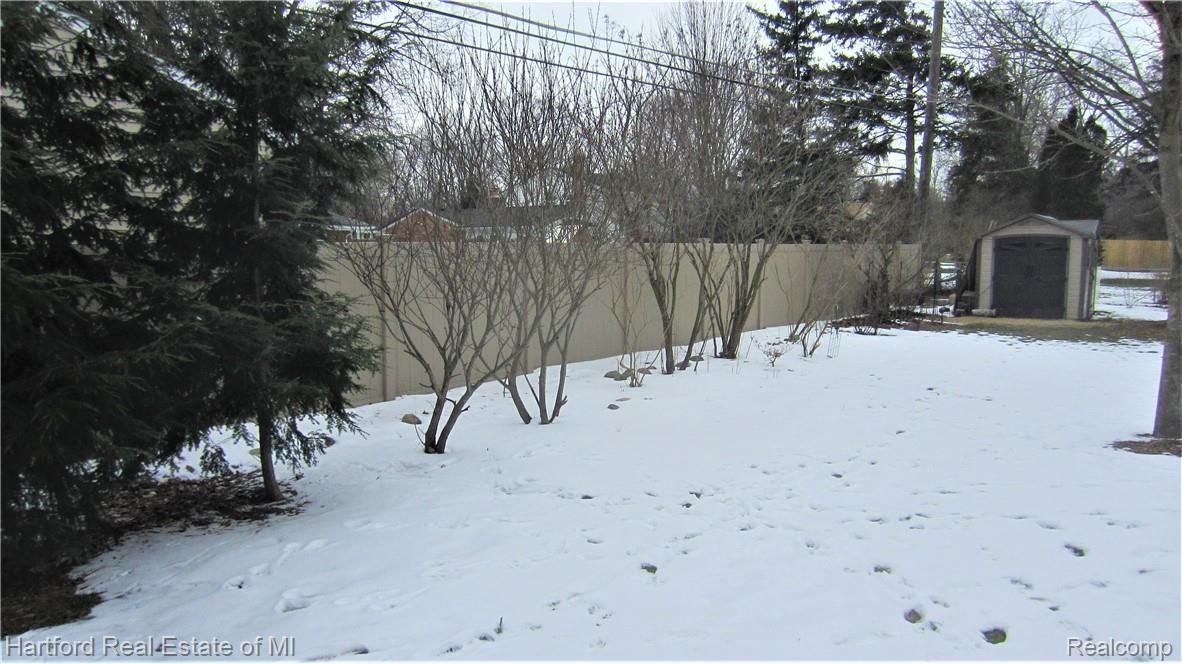 23601 Gill Road Farmington, MI 48335 - Photo 32 of 39 IMG_0187.JPG