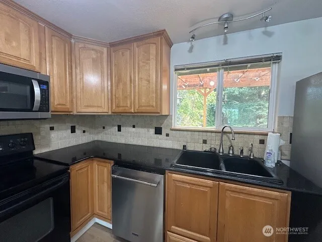 $769,999 | 901 94th Street Southeast, Everett, WA 98208