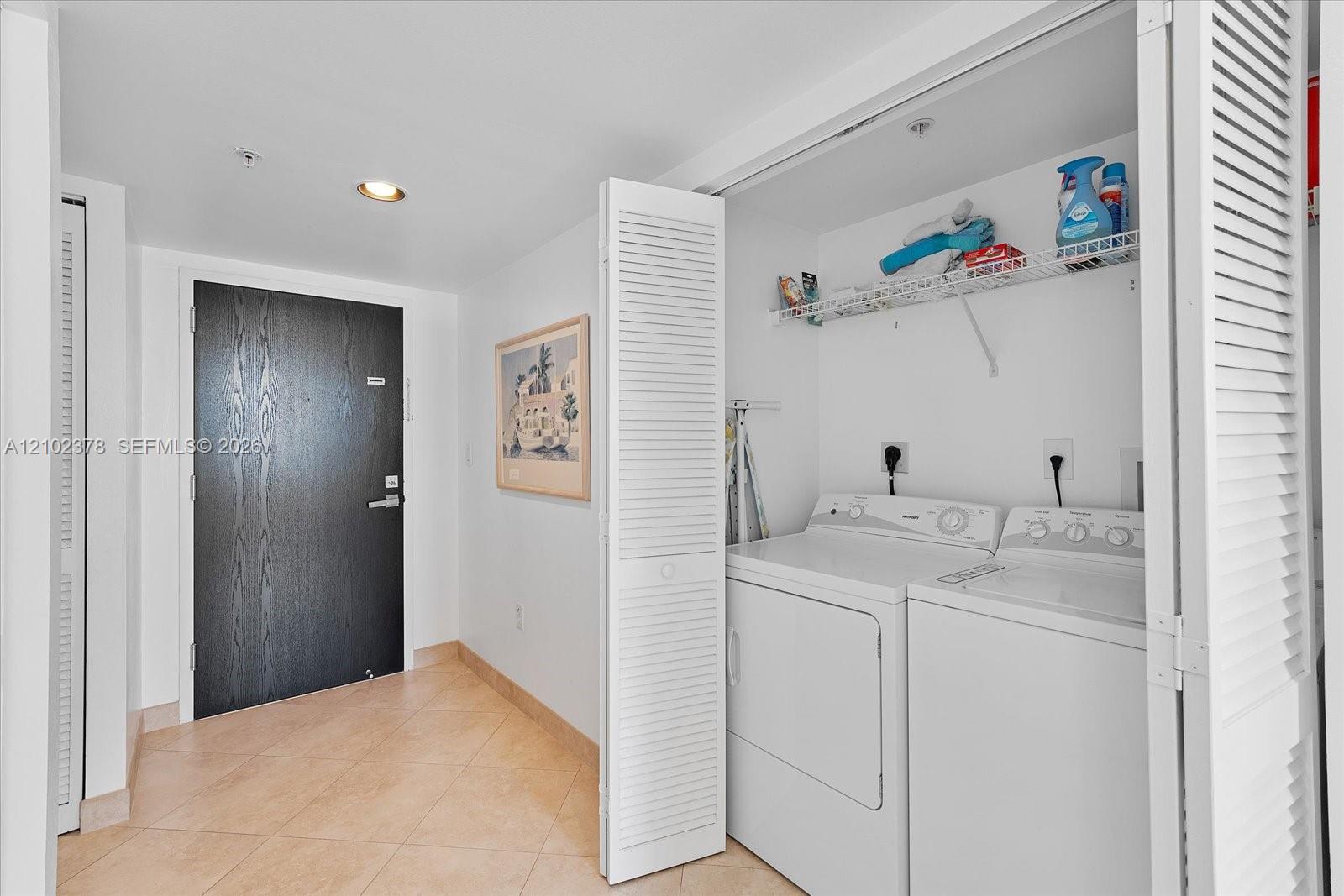 90 Alton Road, Unit 2911 Miami Beach, FL 33139 - Photo 22 of 39 Gallery Image 22