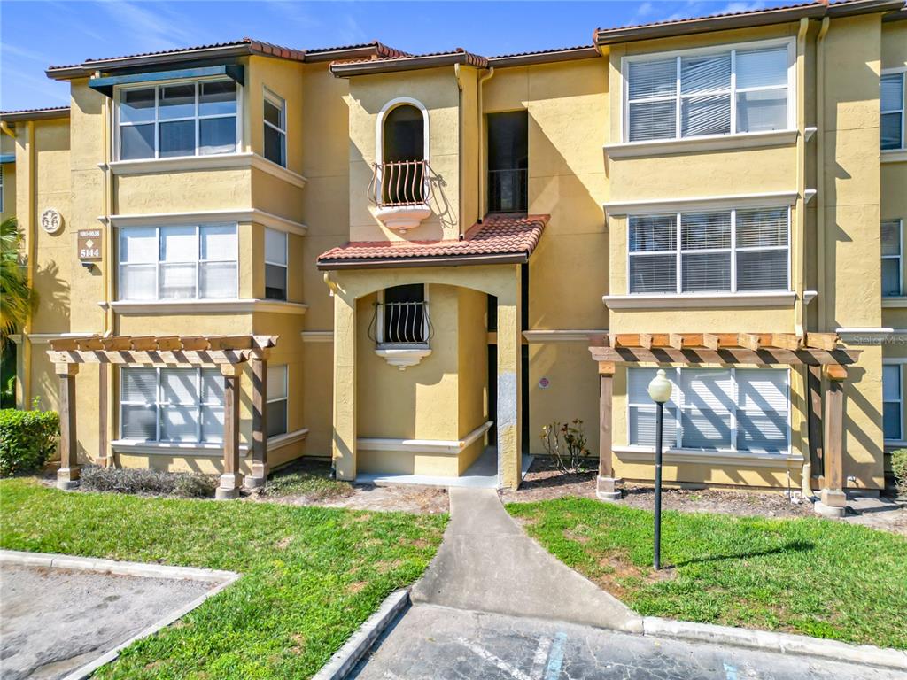 5144 Conroy Road, Unit 35 Orlando, FL 32811 - Photo 1 of 40