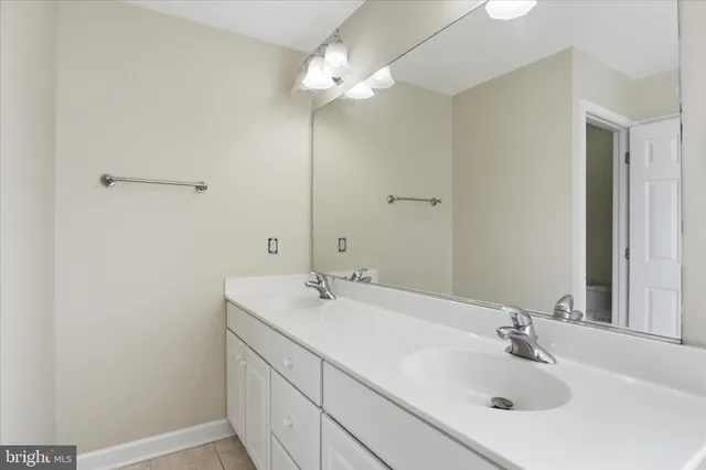 $3,300 | 43909 Thorncroft Terrace, Ashburn, VA 20148