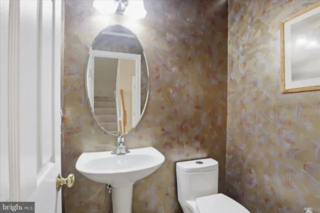 $3,300 | 43909 Thorncroft Terrace, Ashburn, VA 20148