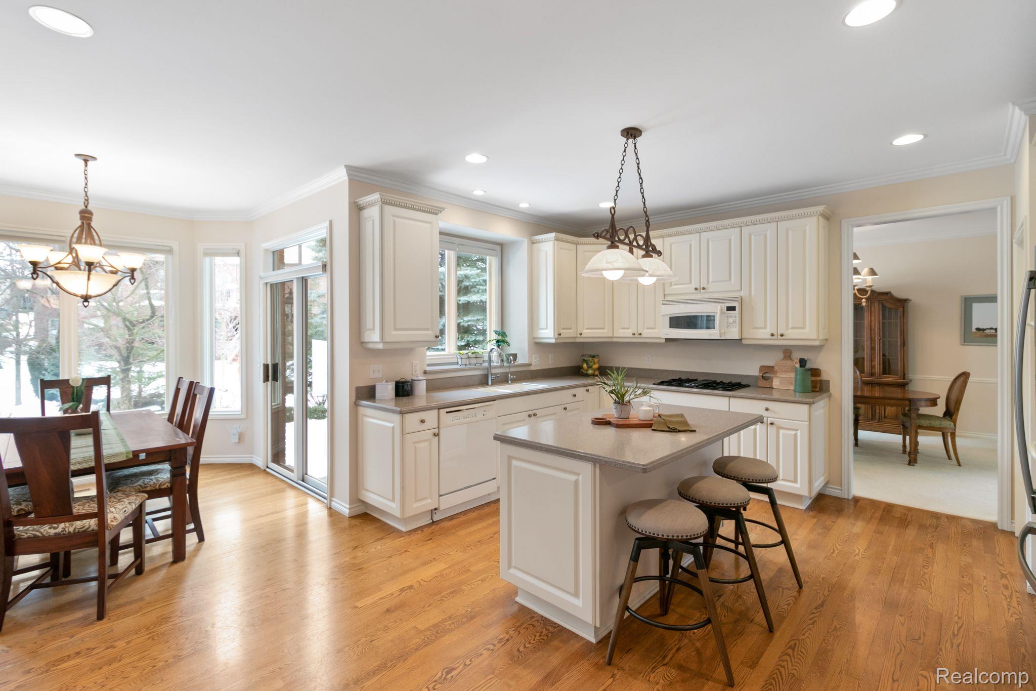 2939 North Addison Circle Rochester, MI 48306 - Photo 18 of 46 Gallery Image 18