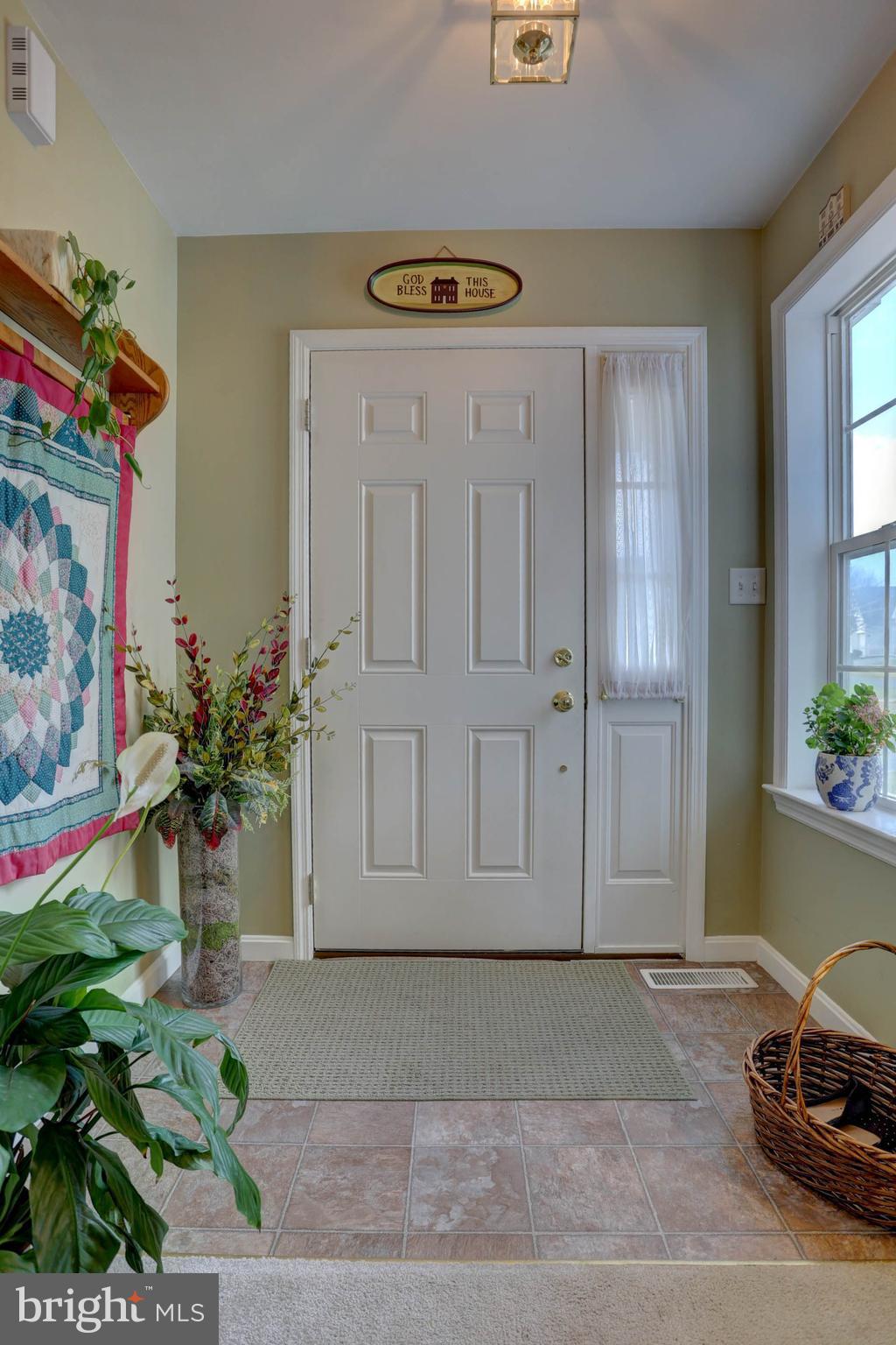 656 Chatham Way Lititz, PA 17543 - Photo 2 of 36 Foyer leading into the living room