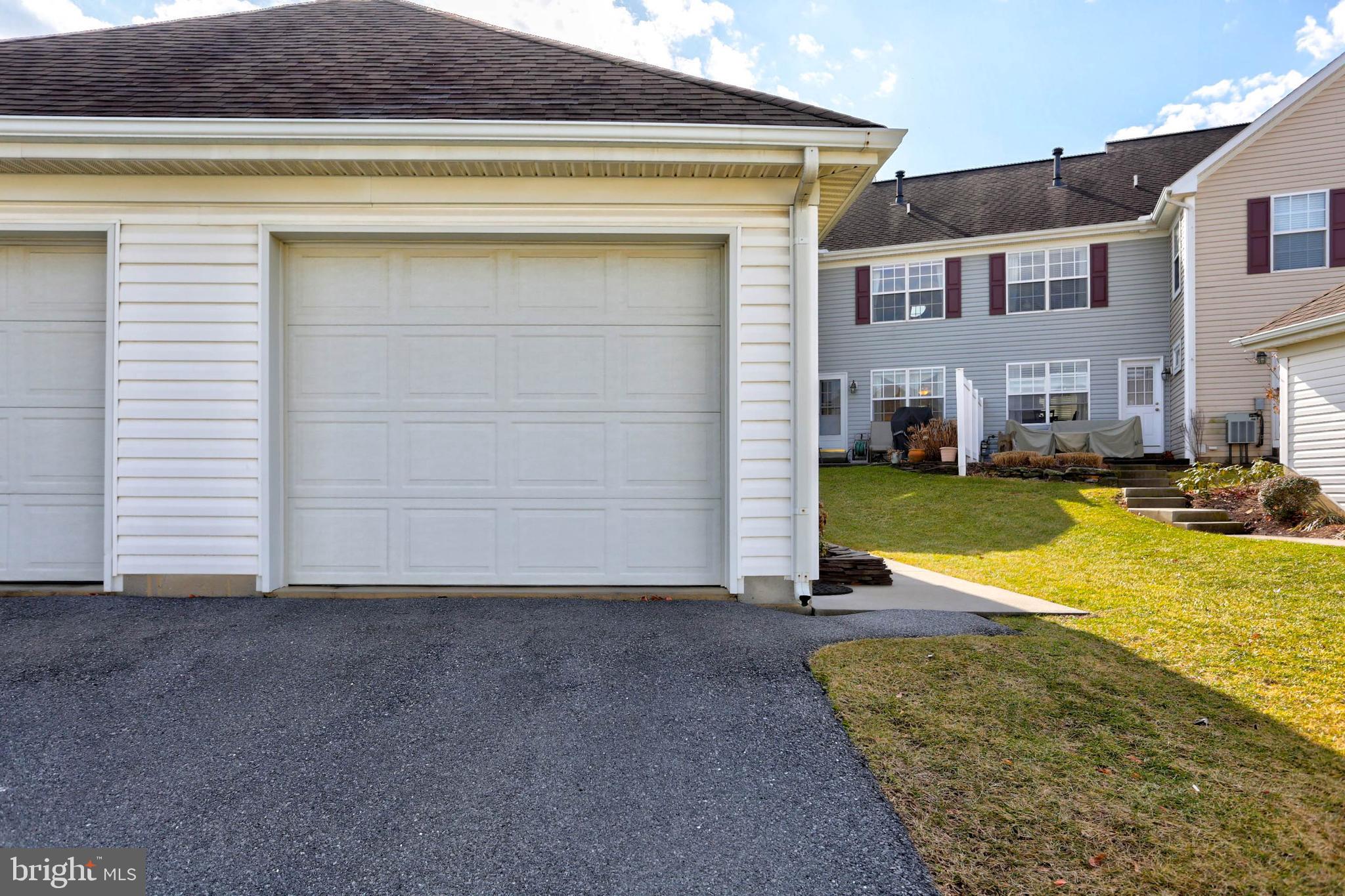 656 Chatham Way Lititz, PA 17543 - Photo 31 of 36 View of garage from private drive