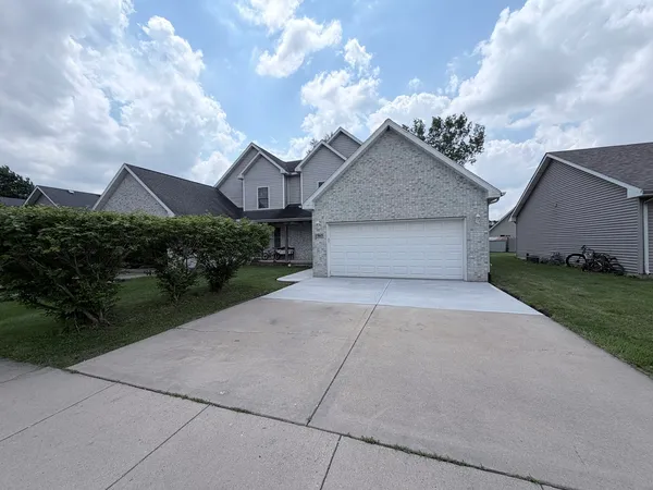 $269,000 | 1565 East Patmore Street, Diamond, IL 60416