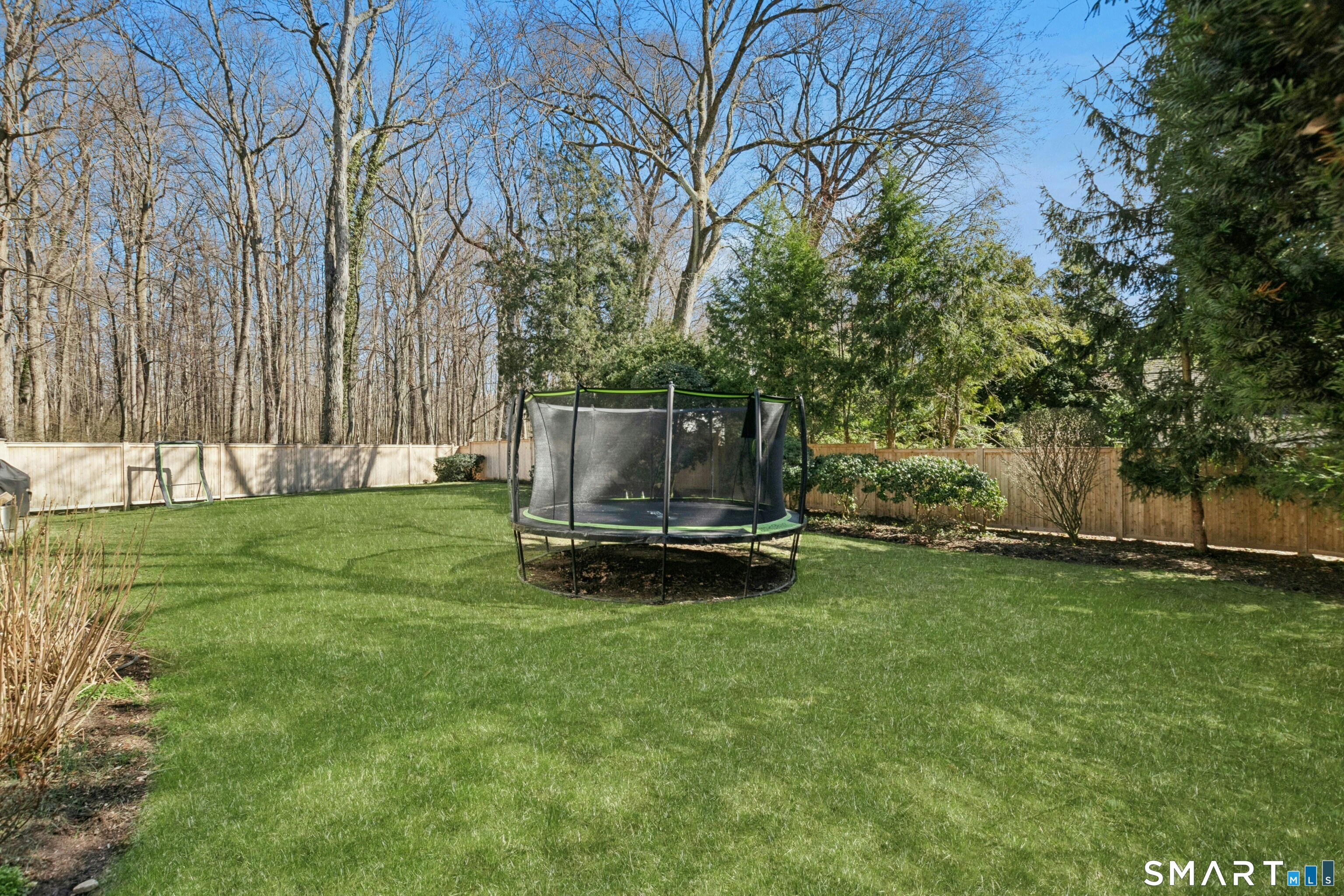 86 Middlesex Road Darien, CT 06820 - Photo 24 of 31