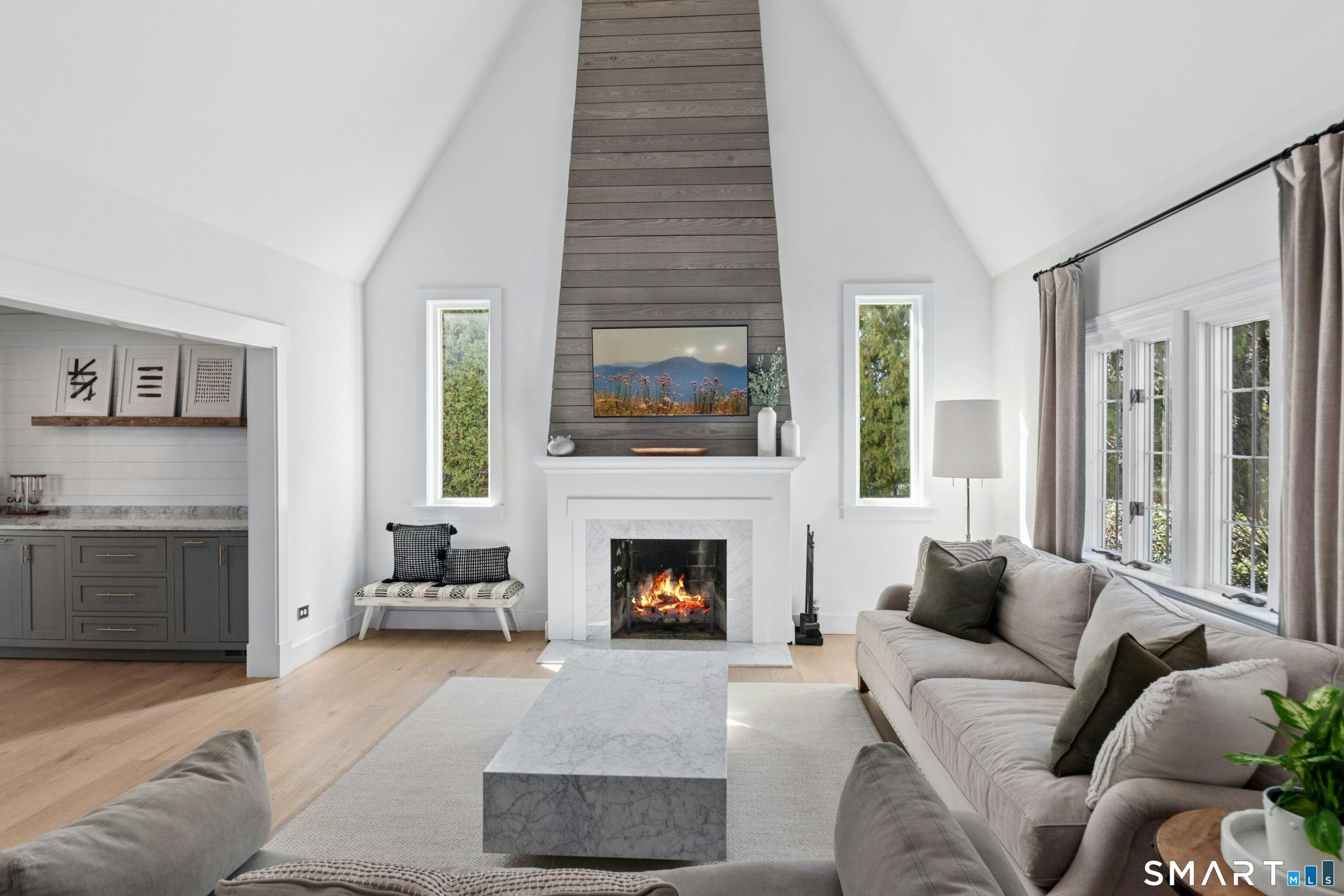 86 Middlesex Road Darien, CT 06820 - Photo 4 of 31