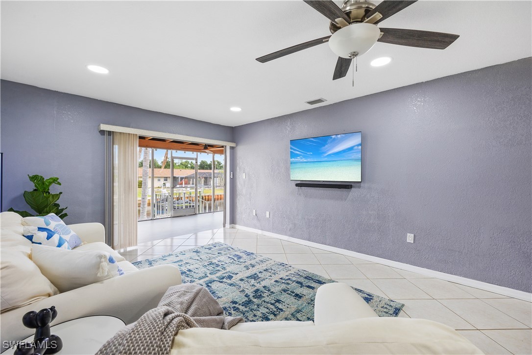 3203 Riverside Drive, Unit B Punta Gorda, FL 33950 - Photo 9 of 41 Gallery Image 9