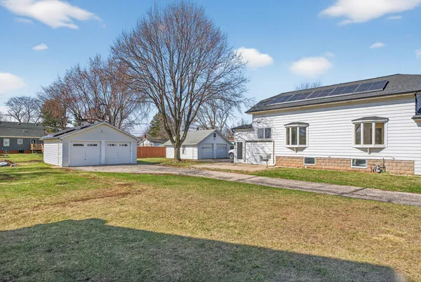 $499,000 | 156 Wille Avenue, Wheeling, IL 60090