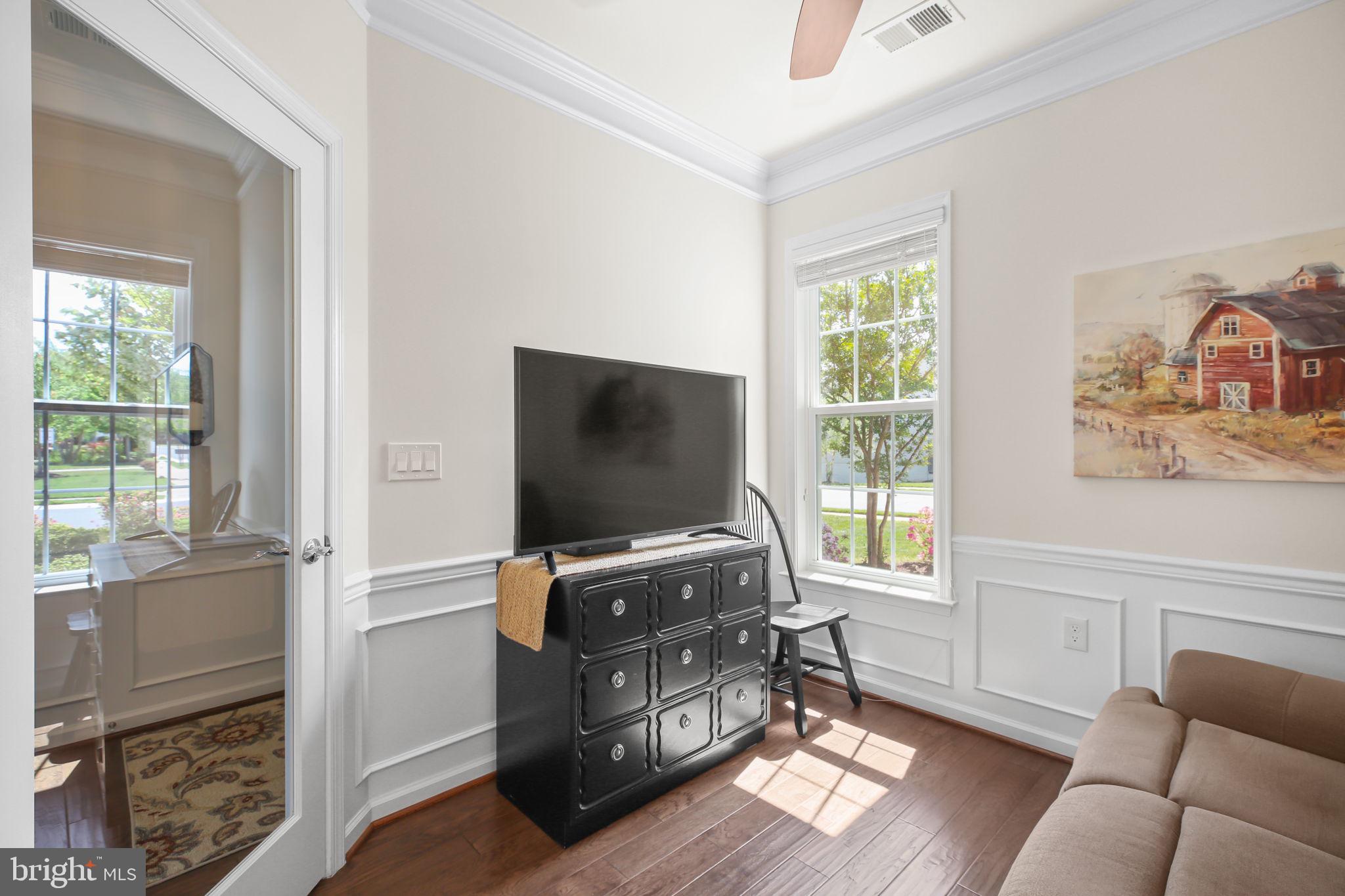 19 Point Bluff Street Fredericksburg, VA 22406 - Photo 7 of 44