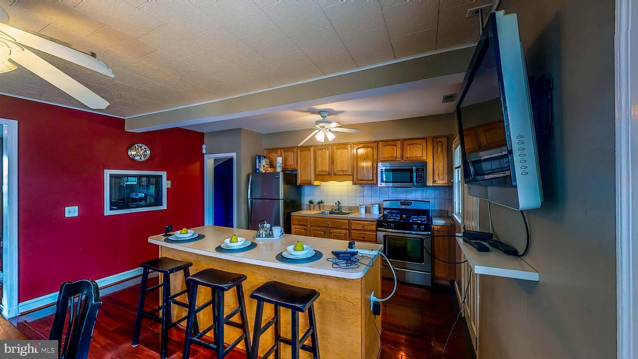 1343 Crofton Road Baltimore, MD 21239 - Photo 10 of 29 Kitchen