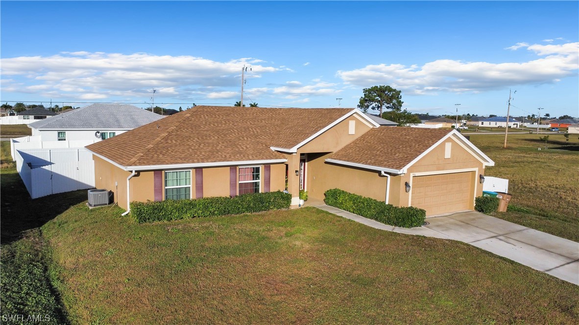 936 Northwest 7th Place Cape Coral, FL 33993 - Photo 5 of 37 Gallery Image 5