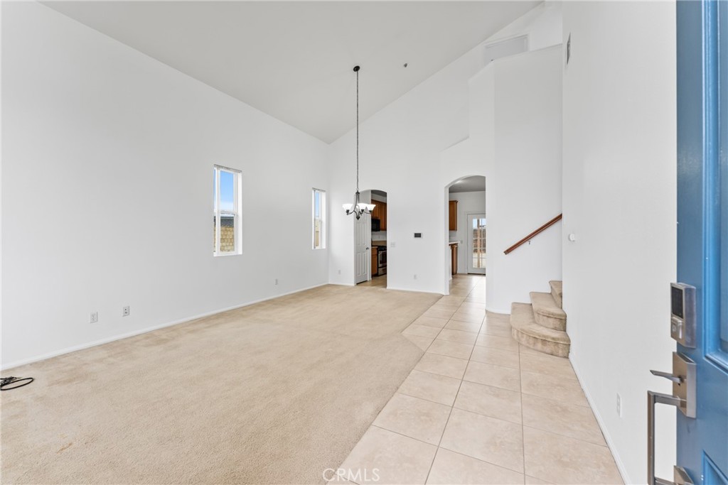 8751 Metta Circle Riverside, CA 92503 - Photo 6 of 44