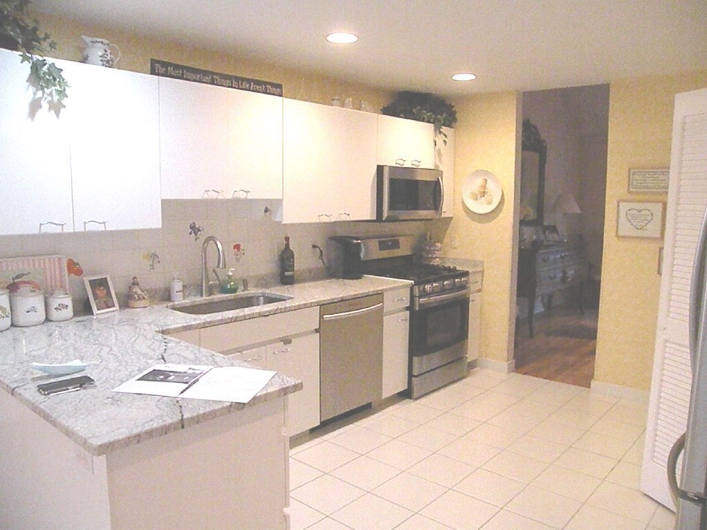 80 Baldwin Drive, Unit 80 Sharon, MA 02067 - Photo 4 of 15