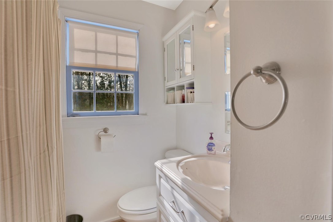 11121 Olympic Road North Chesterfield, VA 23235 - Photo 11 of 26 Gallery Image 11