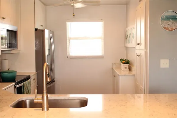 $2,495 | 4240 Ironwood Circle, Unit 404, Bradenton, FL 34209