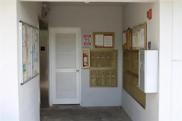 $2,495 | 4240 Ironwood Circle, Unit 404, Bradenton, FL 34209