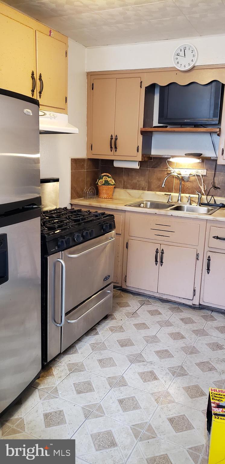8345 Temple Road Philadelphia, PA 19150 - Photo 8 of 23 Gallery Image 8