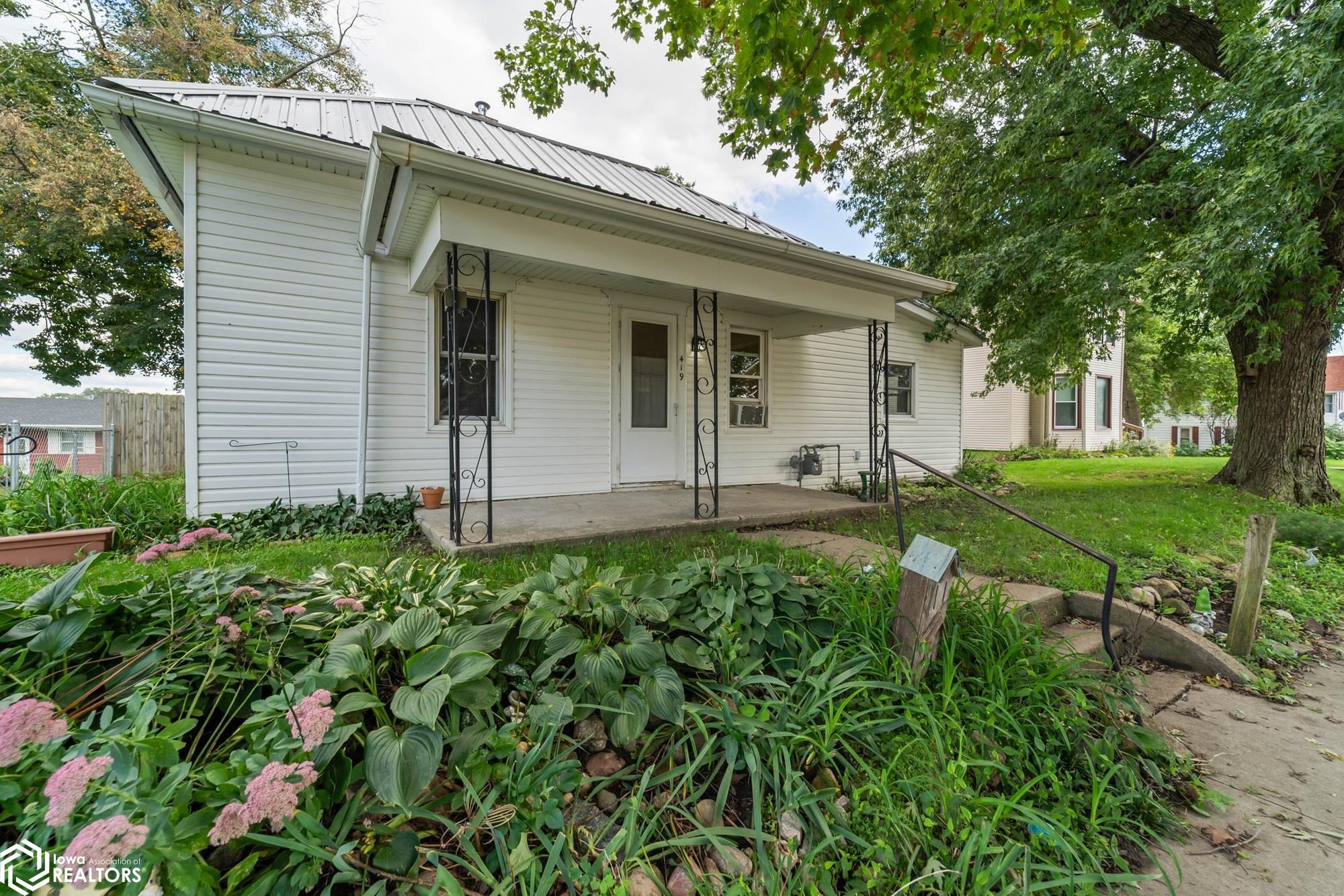 419 4th Street Colo, IA 50056 - Photo 4 of 26 Gallery Image 4