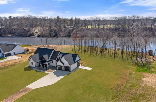 $1,175,000 | 14275 Deer Path, Buchanan, MI 49107