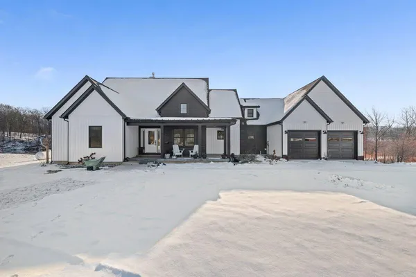$1,175,000 | 14275 Deer Path, Buchanan, MI 49107