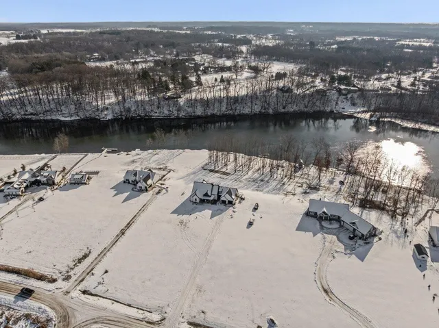 $1,200,000 | 14275 Deer Path, Buchanan, MI 49107